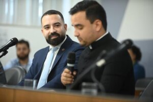 Deputados e fiéis apoiam Carlo Acutis como patrono da juventude mineira. soaquinoticias